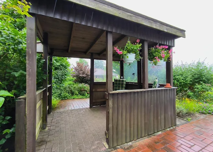 Andresen - Ferienwohnung Mit Gartenlaube
